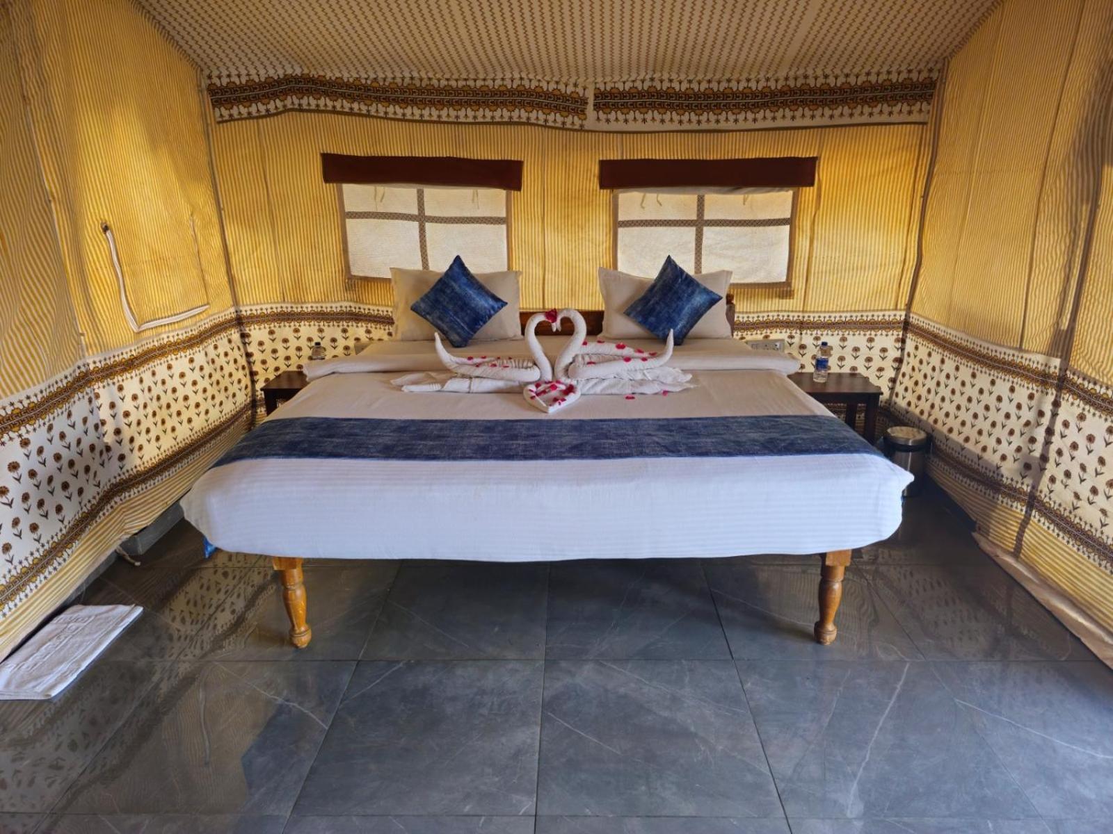 Riverview Tent Resort Kevadia Экстерьер фото