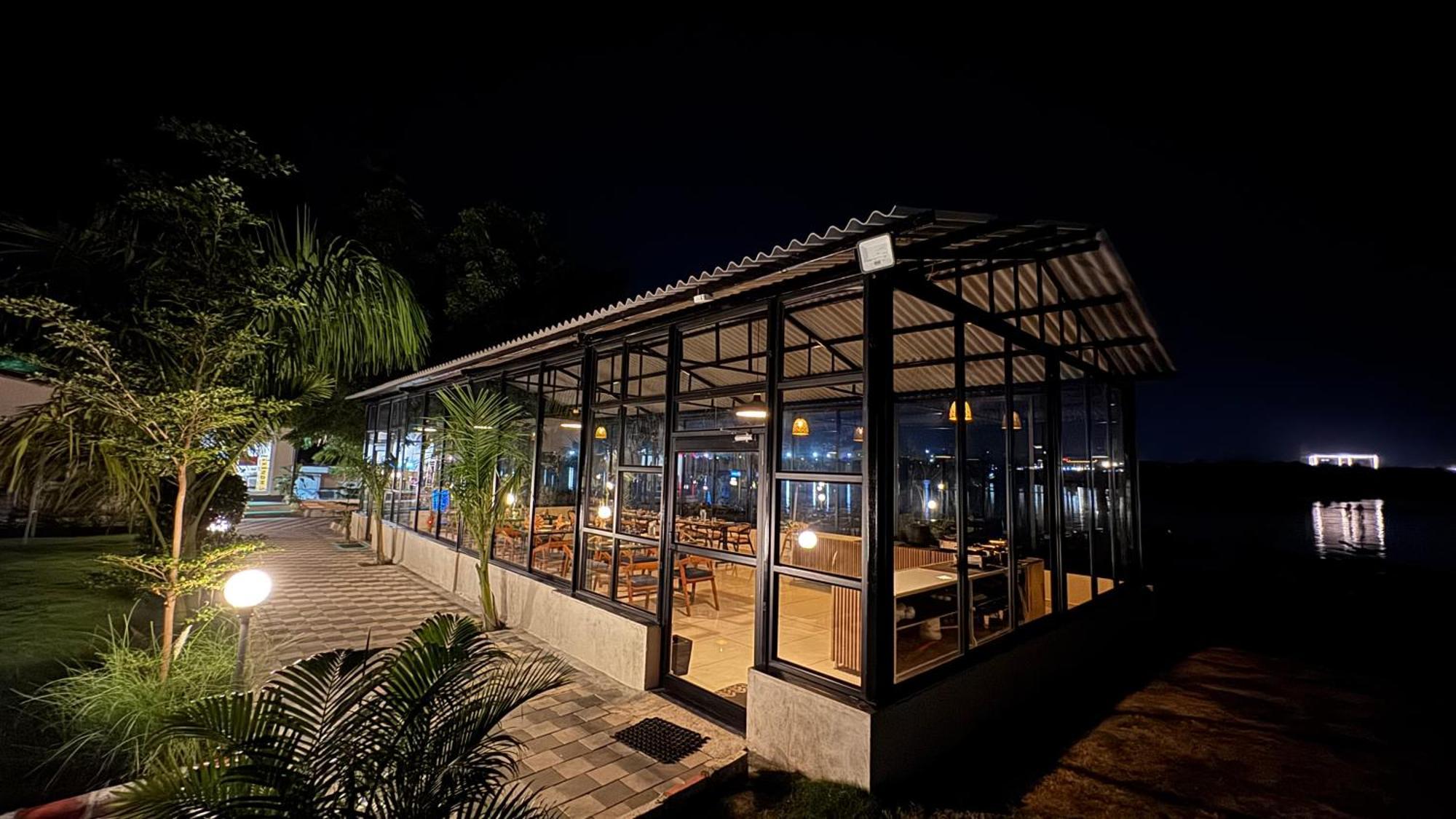 Riverview Tent Resort Kevadia Экстерьер фото