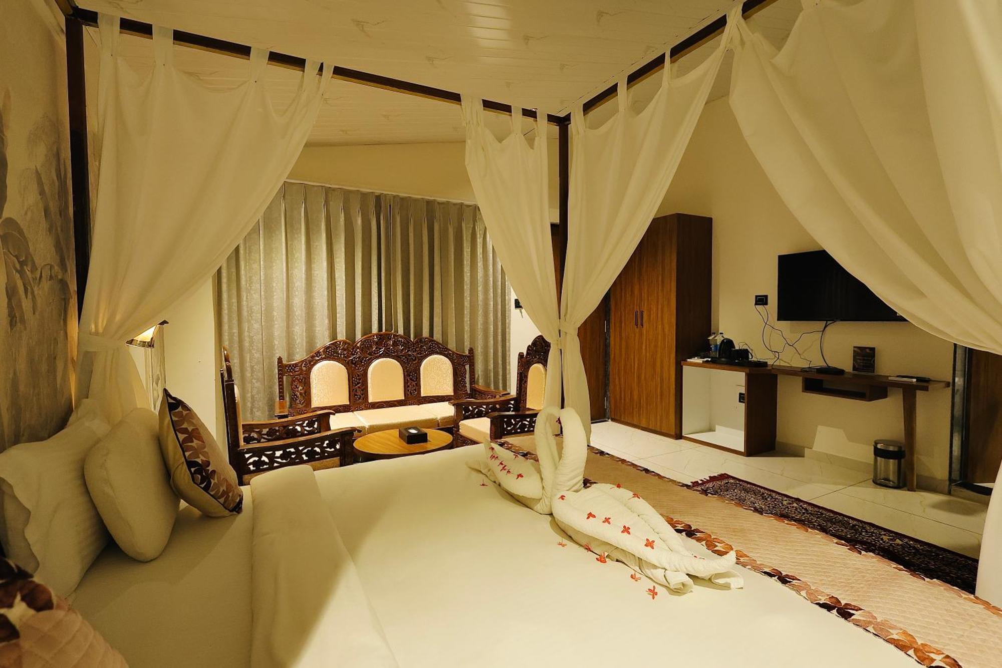 Riverview Tent Resort Kevadia Экстерьер фото