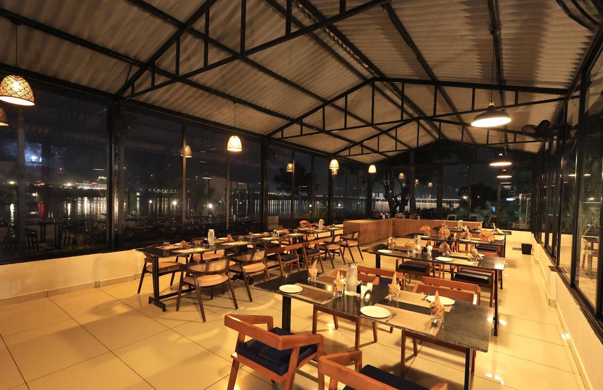Riverview Tent Resort Kevadia Экстерьер фото