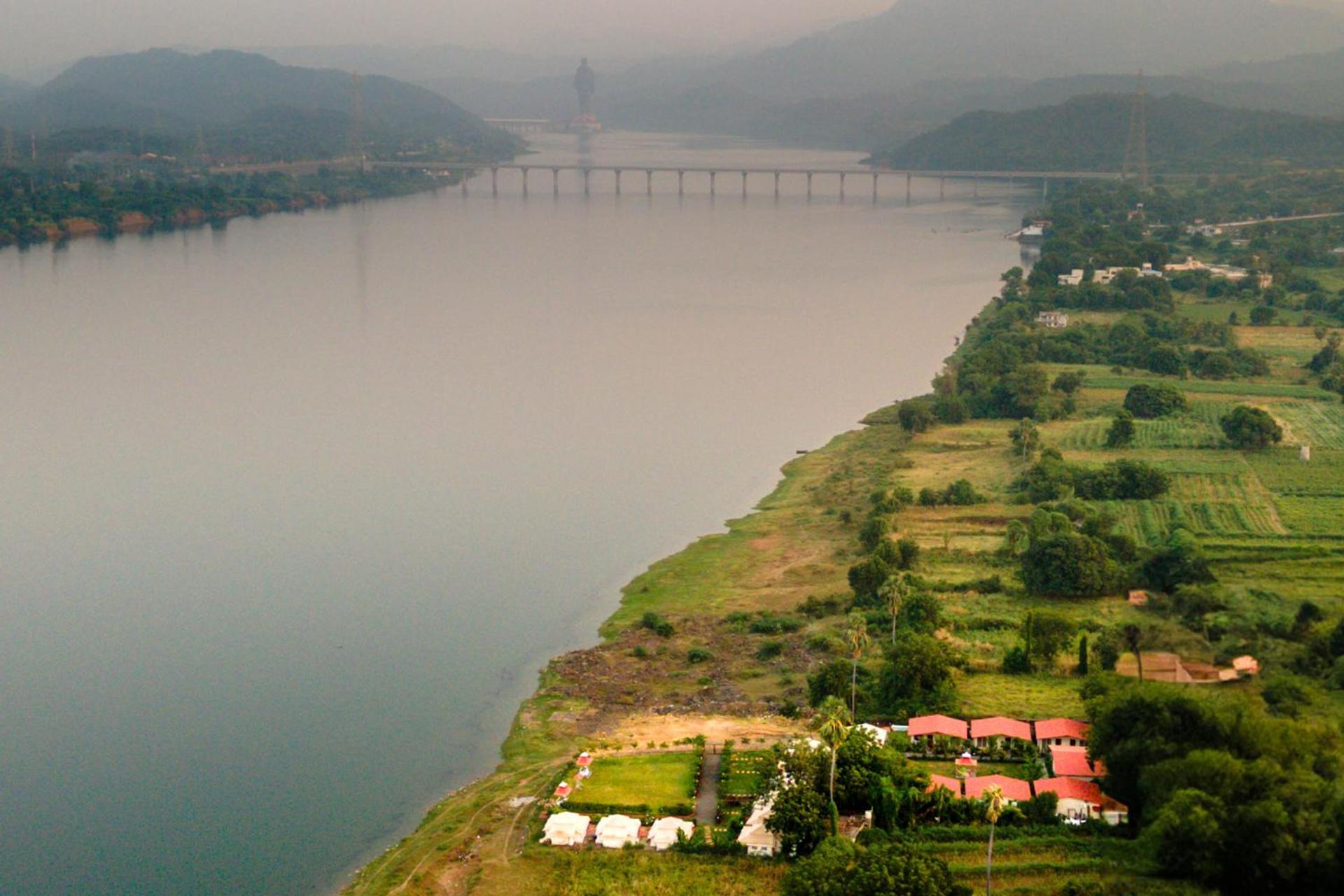 Riverview Tent Resort Kevadia Экстерьер фото
