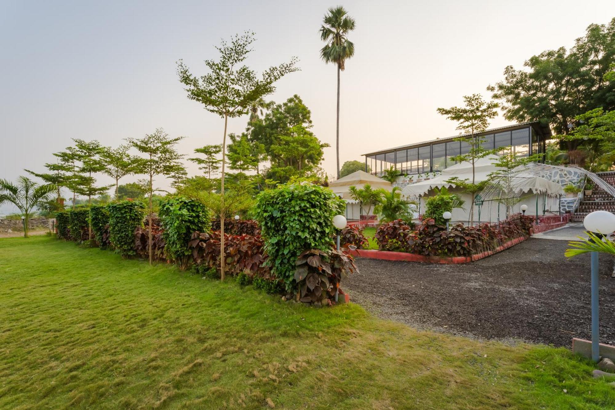 Riverview Tent Resort Kevadia Экстерьер фото