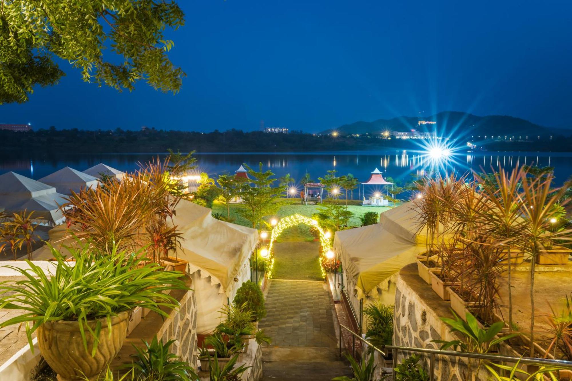 Riverview Tent Resort Kevadia Экстерьер фото