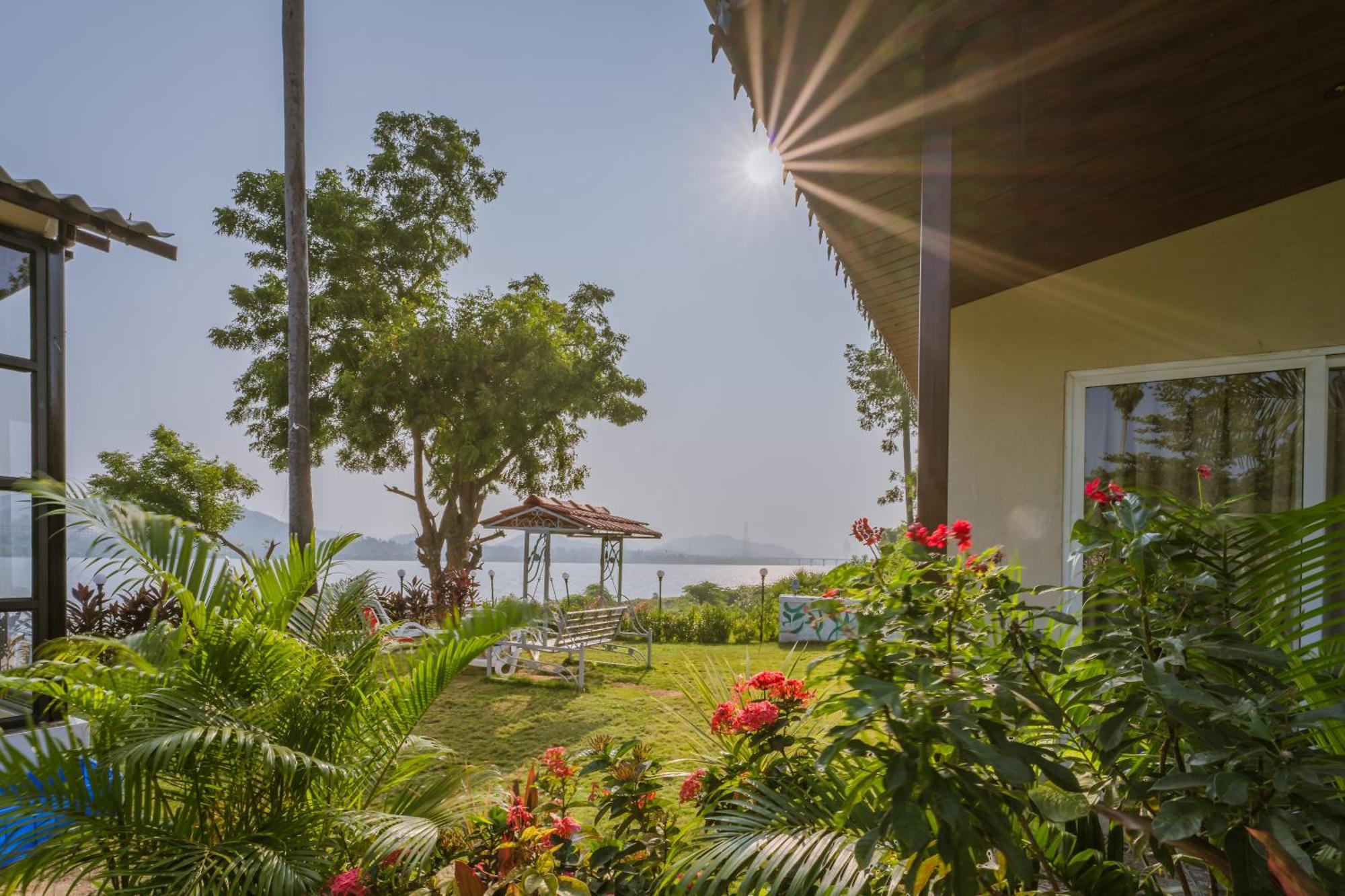 Riverview Tent Resort Kevadia Экстерьер фото