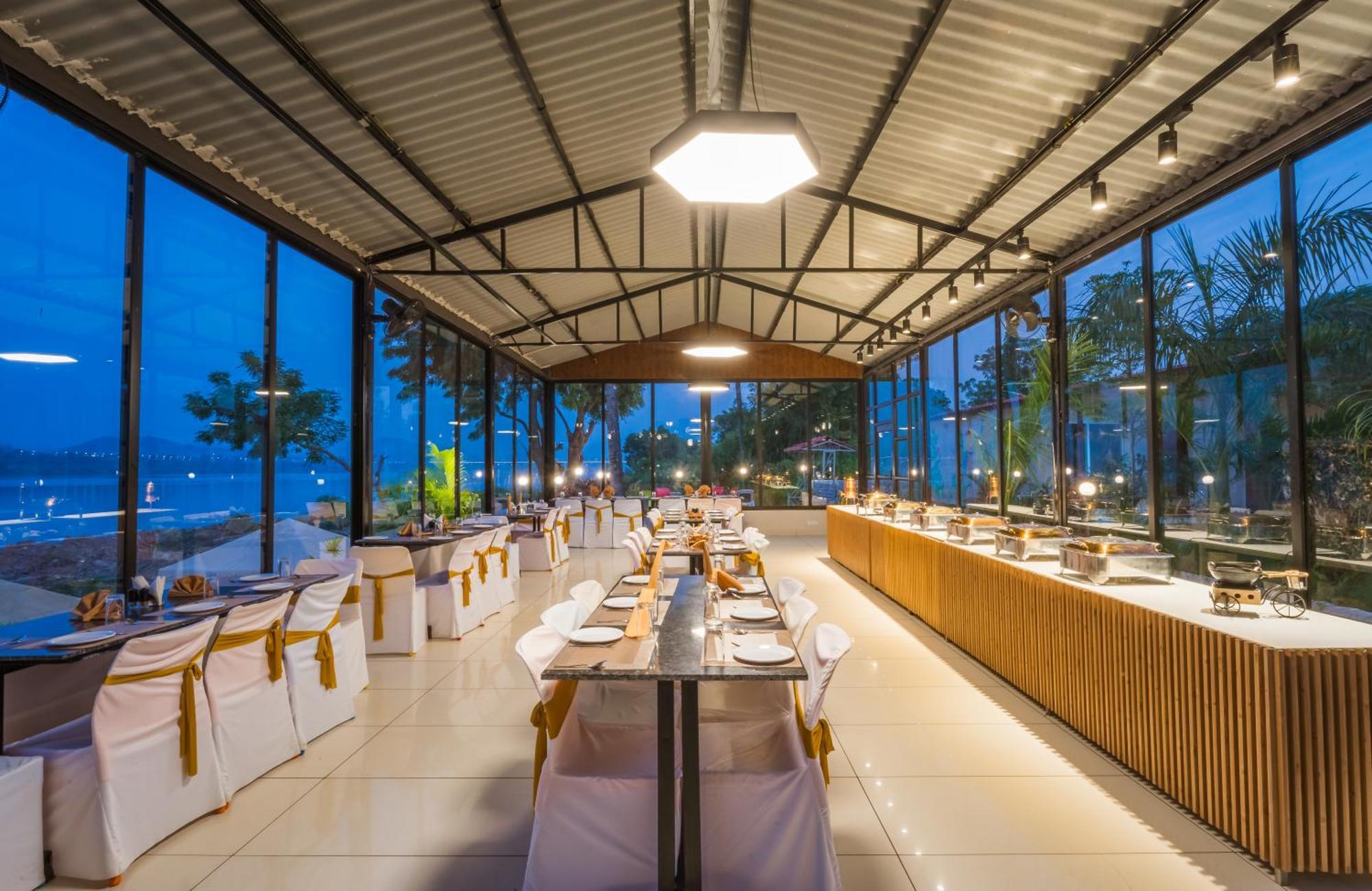 Riverview Tent Resort Kevadia Экстерьер фото